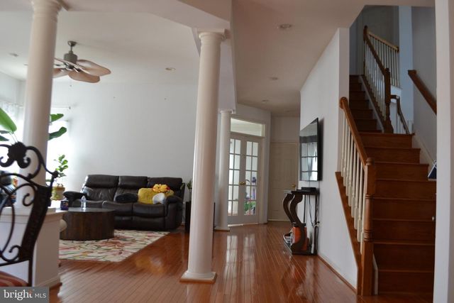 44339 APACHE CIR, Ashburn, VA 20147