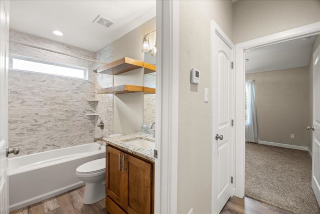 1495 Peninsula Drive, Bluff Dale, TX 76433