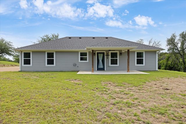 1495 Peninsula Drive, Bluff Dale, TX 76433