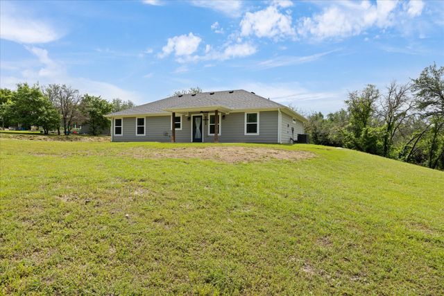 1495 Peninsula Drive, Bluff Dale, TX 76433