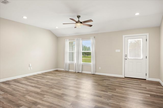 1495 Peninsula Drive, Bluff Dale, TX 76433