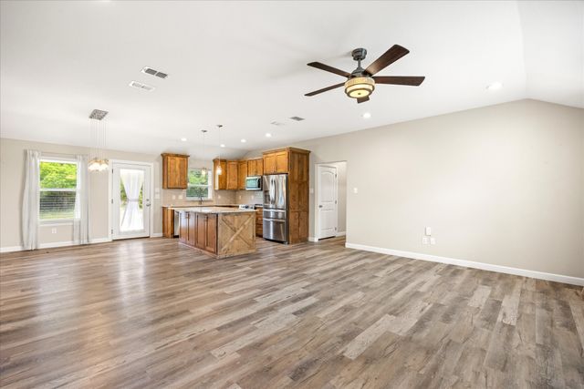 1495 Peninsula Drive, Bluff Dale, TX 76433