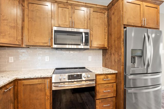 1495 Peninsula Drive, Bluff Dale, TX 76433
