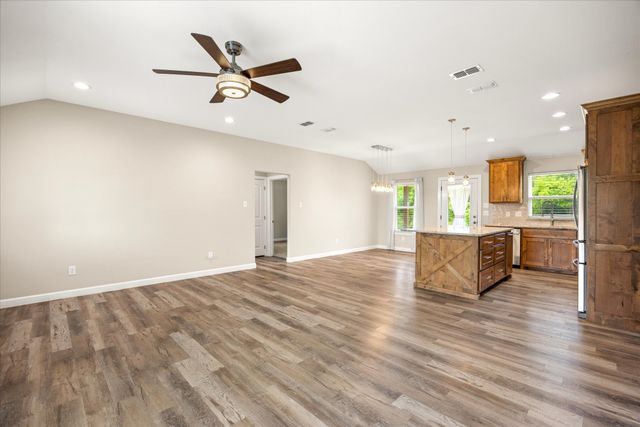 1495 Peninsula Drive, Bluff Dale, TX 76433