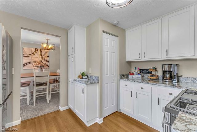 4905 Madison Avenue, Sheffield Lake, OH 44054