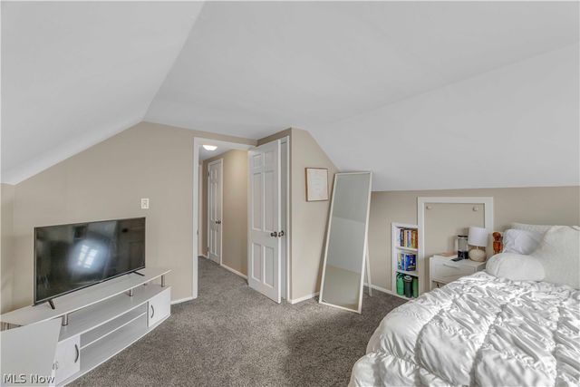 4905 Madison Avenue, Sheffield Lake, OH 44054