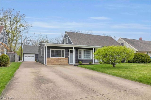 4905 Madison Avenue, Sheffield Lake, OH 44054