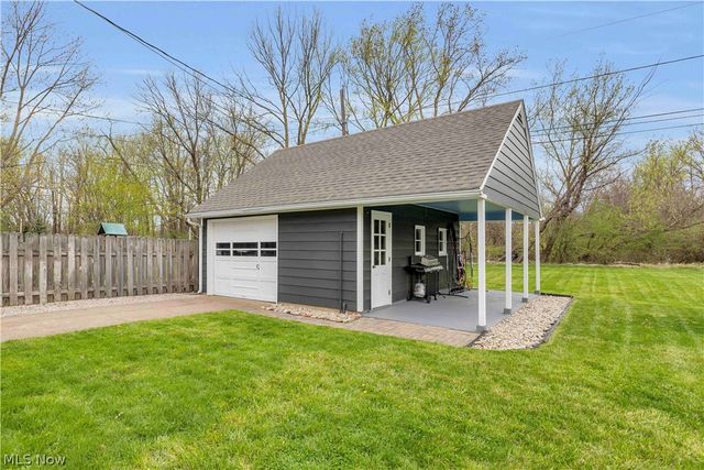 4905 Madison Avenue, Sheffield Lake, OH 44054