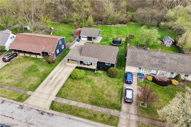 4905 Madison Avenue, Sheffield Lake, OH 44054