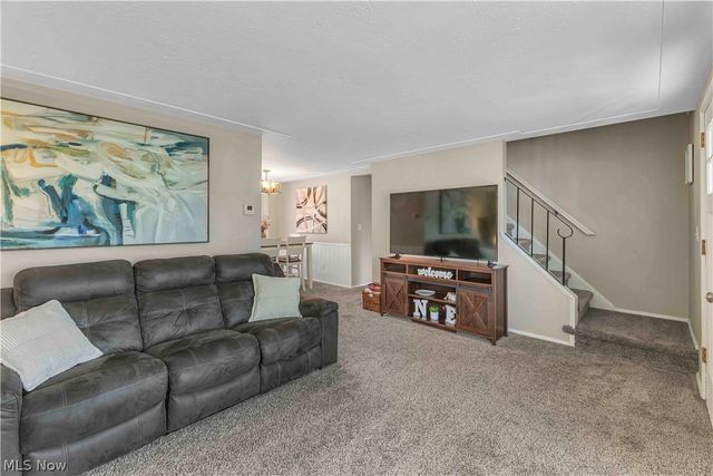 4905 Madison Avenue, Sheffield Lake, OH 44054