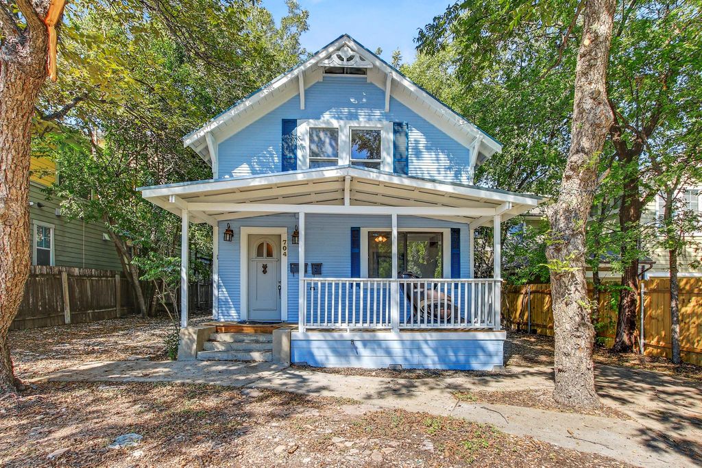 704 Franklin BLVD A, Austin, TX 78751