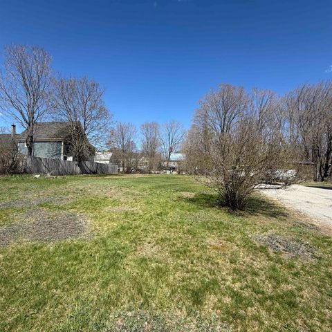 30 Mooney Street, Farmington, NH 03851