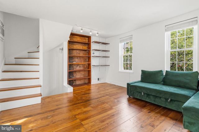 2406 ASPEN ST, Philadelphia, PA 19130