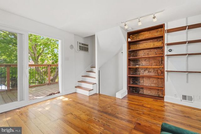 2406 ASPEN ST, Philadelphia, PA 19130