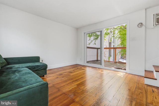 2406 ASPEN ST, Philadelphia, PA 19130