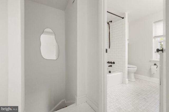 2406 ASPEN ST, Philadelphia, PA 19130