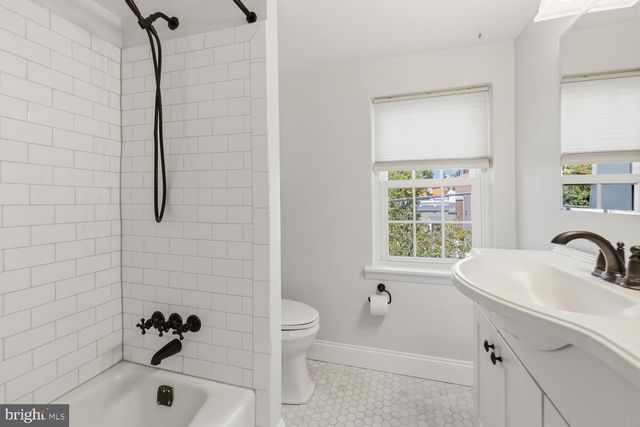 2406 ASPEN ST, Philadelphia, PA 19130