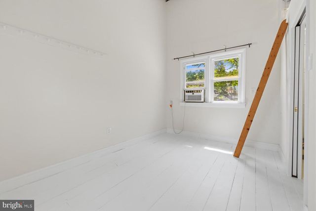 2406 ASPEN ST, Philadelphia, PA 19130