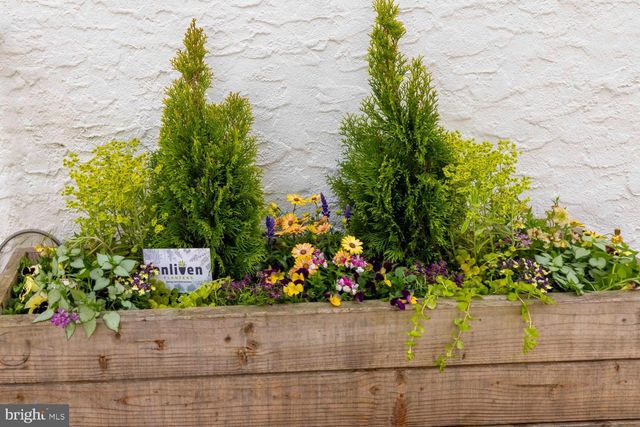 2406 ASPEN ST, Philadelphia, PA 19130