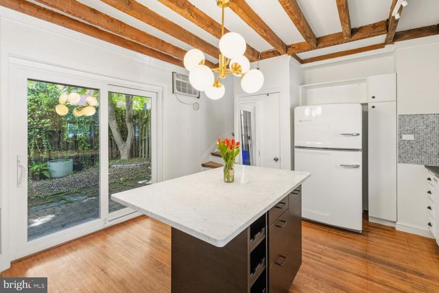 2406 ASPEN ST, Philadelphia, PA 19130