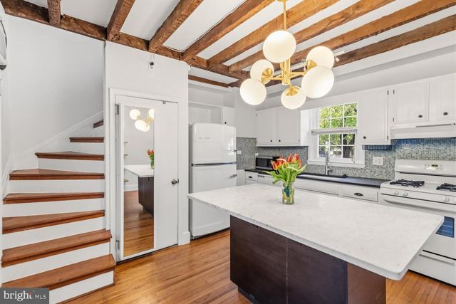 2406 ASPEN ST, Philadelphia, PA 19130