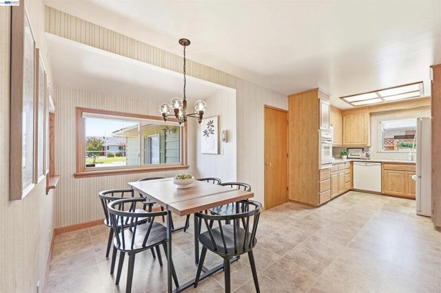5346 Brophy Dr, Fremont, CA 94536