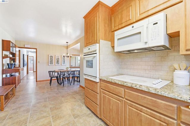5346 Brophy Dr, Fremont, CA 94536