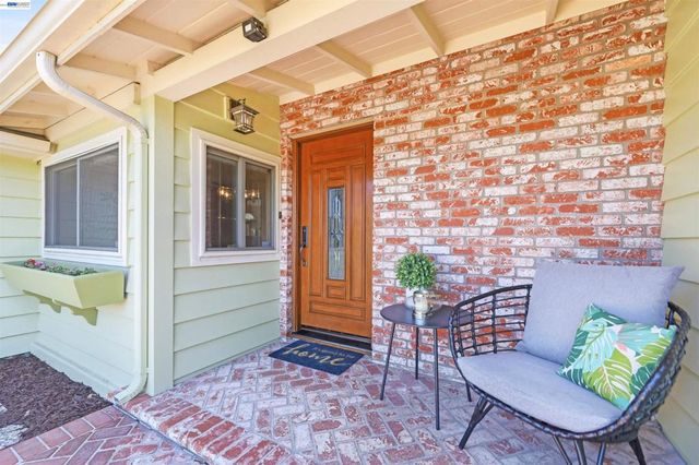 5346 Brophy Dr, Fremont, CA 94536