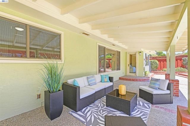 5346 Brophy Dr, Fremont, CA 94536