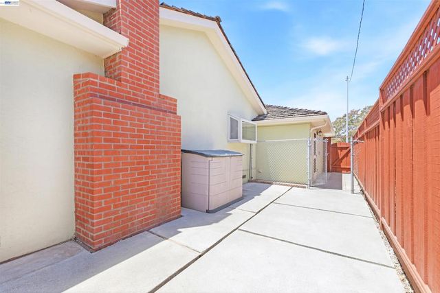 5346 Brophy Dr, Fremont, CA 94536