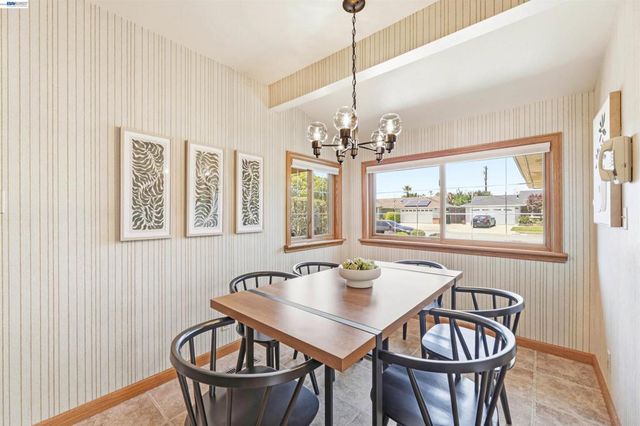 5346 Brophy Dr, Fremont, CA 94536