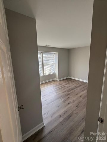 1604 Arlyn Circle J, Charlotte, NC 28213