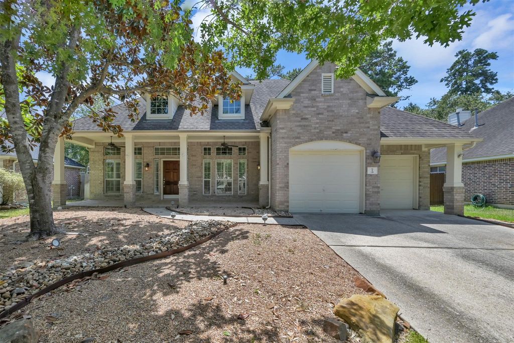 7 S Hawthorne Hollow Circle, Conroe, TX 77384
