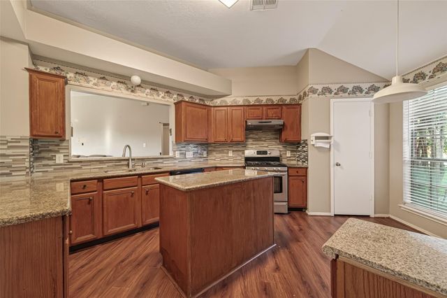 4142 Custer Creek Drive, Missouri City, TX 77459