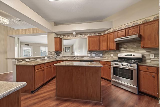 4142 Custer Creek Drive, Missouri City, TX 77459