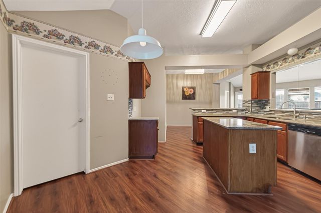 4142 Custer Creek Drive, Missouri City, TX 77459