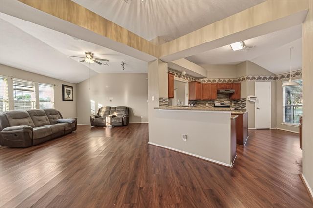 4142 Custer Creek Drive, Missouri City, TX 77459