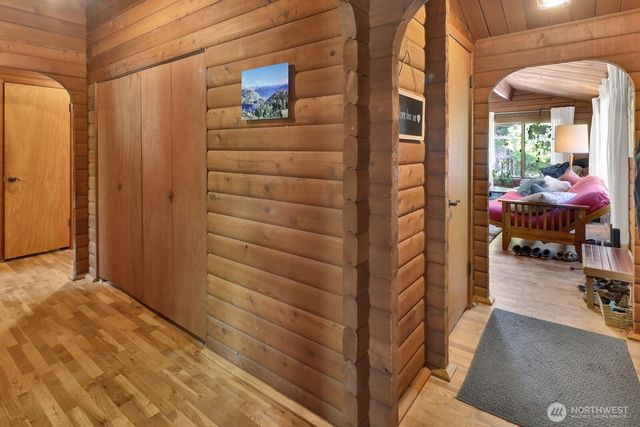 2070 Fairhaven Avenue, Bellingham, WA 98229