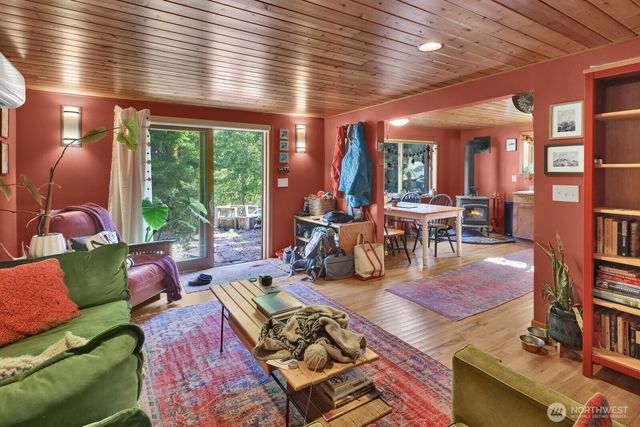 2070 Fairhaven Avenue, Bellingham, WA 98229