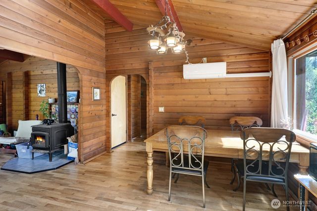 2070 Fairhaven Avenue, Bellingham, WA 98229