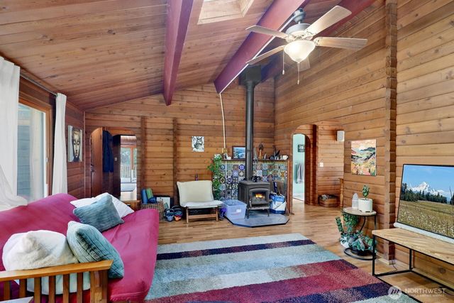 2070 Fairhaven Avenue, Bellingham, WA 98229