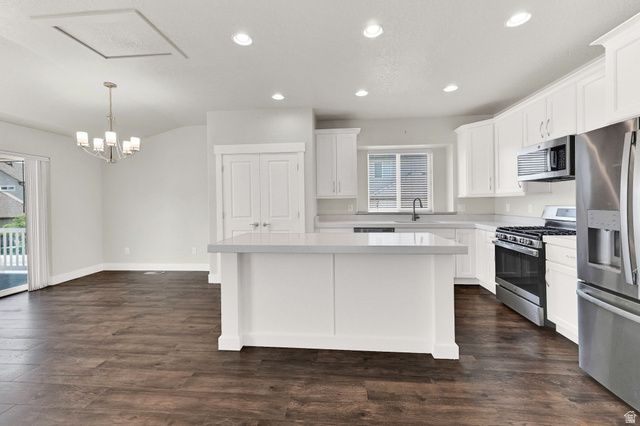 1568 E CHERRY LN, Layton, UT 84040