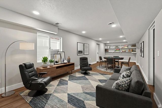 1568 E CHERRY LN, Layton, UT 84040