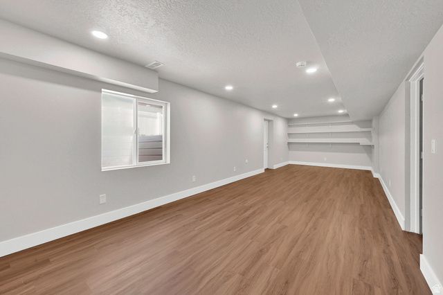 1568 E CHERRY LN, Layton, UT 84040