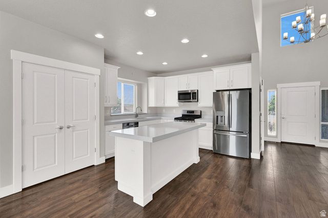 1568 E CHERRY LN, Layton, UT 84040