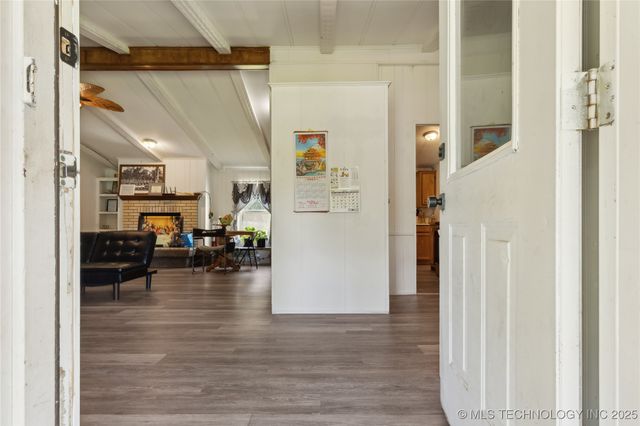 8683 N 436 Road, Hulbert, OK 74441