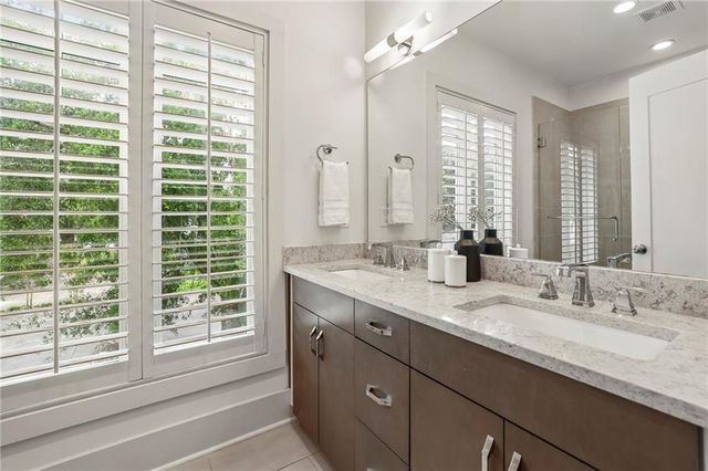 301 Canton Way, Roswell, GA 30075