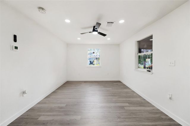 607 3rd Street, Humble, TX 77338