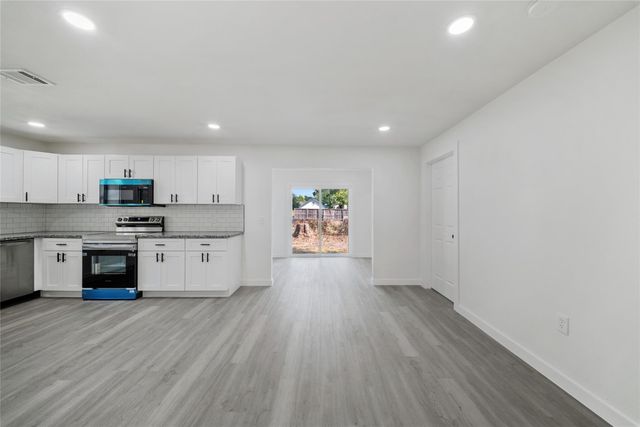 607 3rd Street, Humble, TX 77338