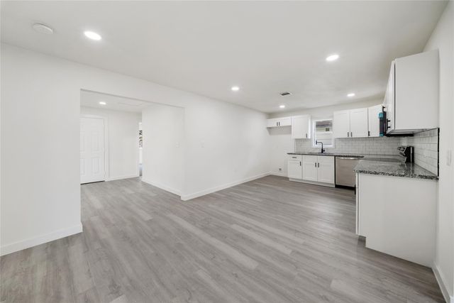 607 3rd Street, Humble, TX 77338